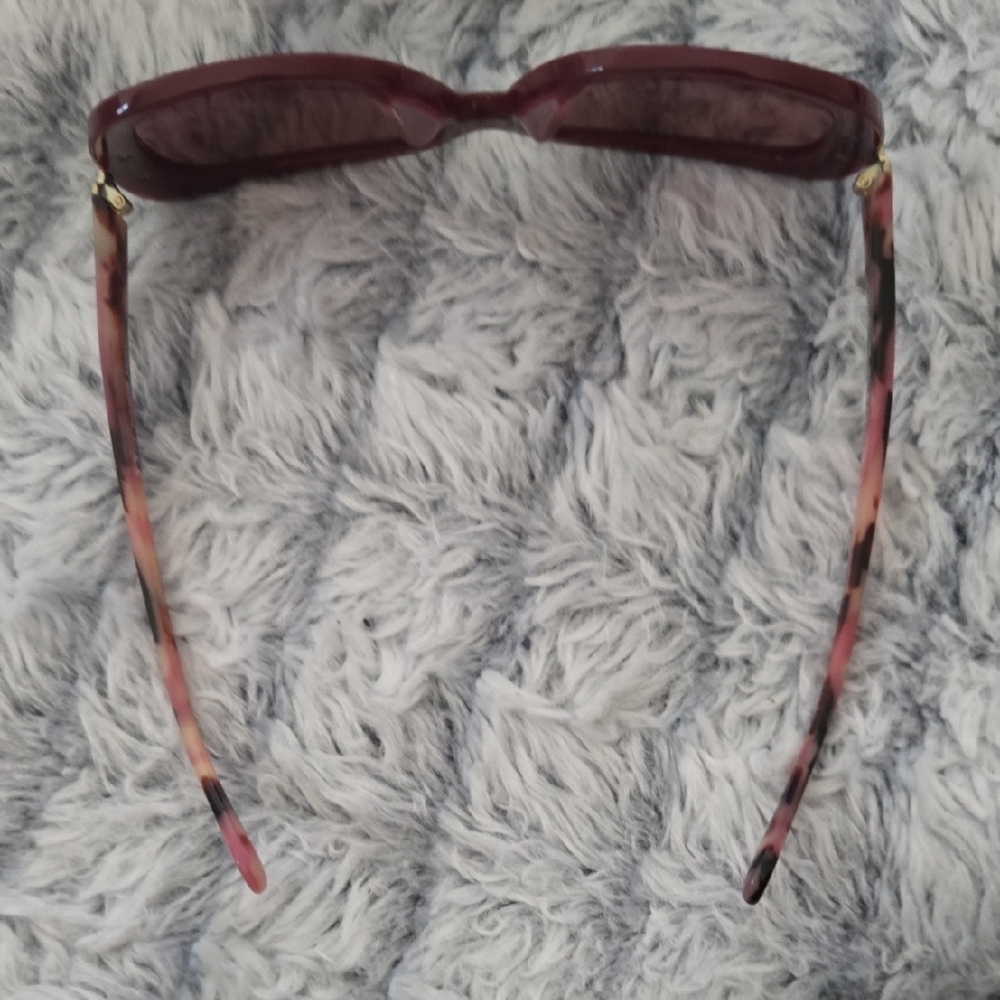 Tory Burch Burgundy Sunglasses with Case - Picture 2 of 15